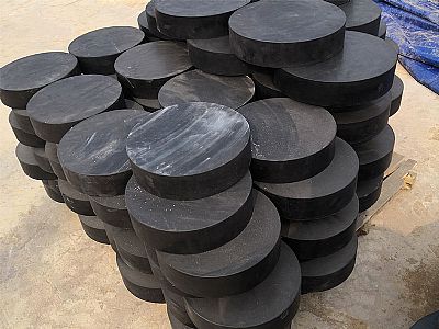 平武县板式橡胶支座由若干层橡胶片与薄钢板经加压硫化